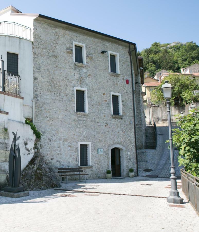 Ostello Della Gioventu Massimo Troisi Oliveto Citra Dış mekan fotoğraf